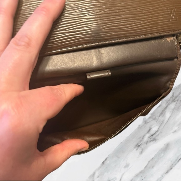 Louis Vuitton Epi Leather Wallet Bifold Dust Bag - Picture 12 of 14